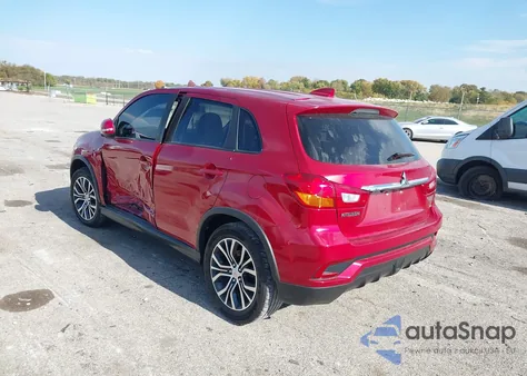 2019 Mitsubishi Outlander Sport 2.0 Es z USA, uszkodzony, nr VIN JA4AP3AU1KU032125